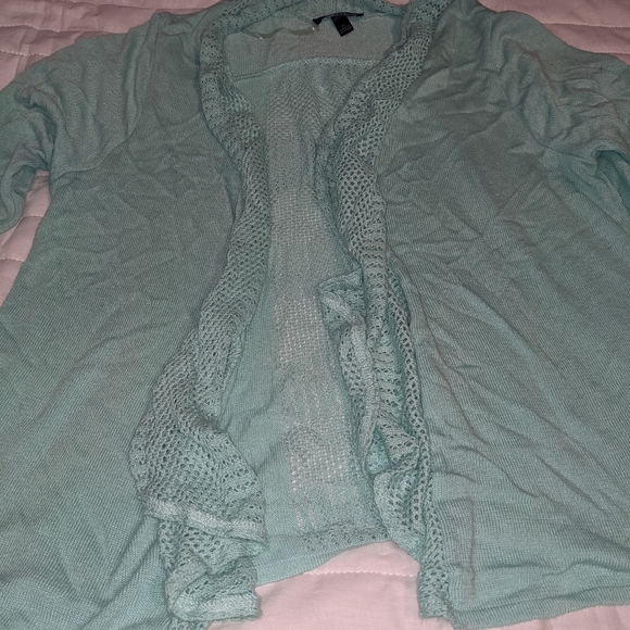 Cardigan - Picture 2 of 4